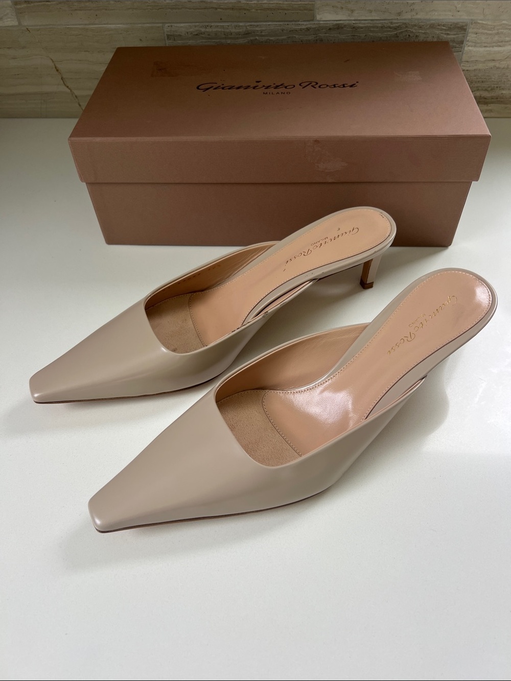 Gianvito Rossi lindsay mule tokio mousse pointed toe heels light brown tan 38.5